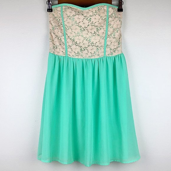 Haut Rue21 Magic Mint - Taille Large (Juniors) - Manches 3/4 En Dentelle Transparente - Neuf Avec étiquettes